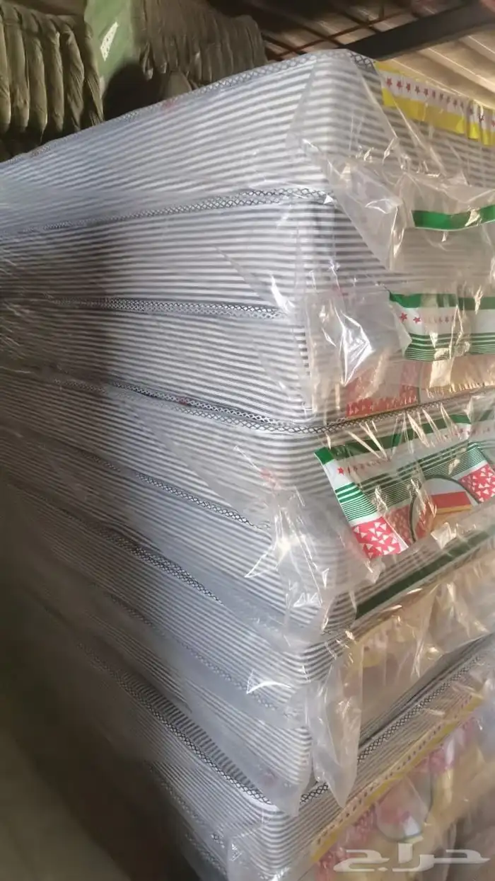 مفروشات مراتب اسفنج مخده سرير بطانية لحاف 18