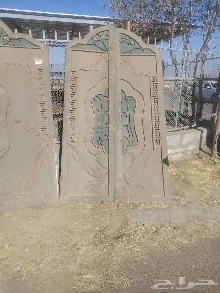 أبواب حديد بحالة ممتازة 1