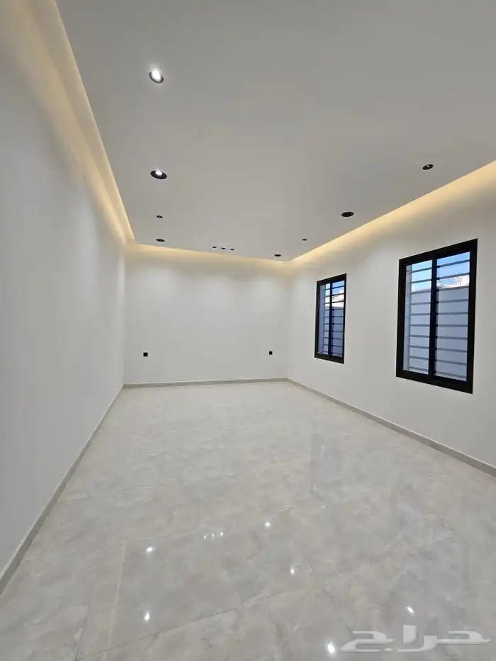 للبيع دور مستقل علي أرض كامله تشطيب فاخر 900 ألف باحد رفيده 12