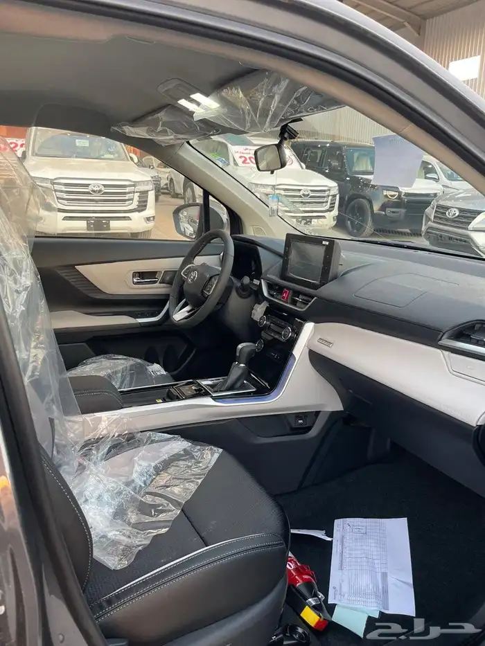 تويوتا فيلوز GLX بنزين 2025 2