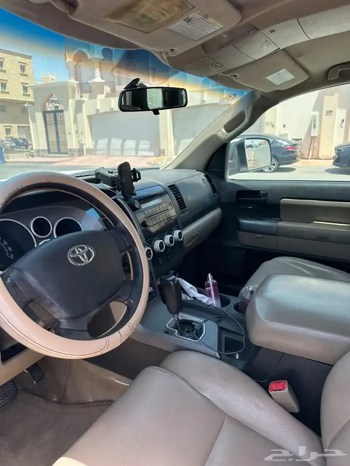 تويوتا سيكويا 2010 للبيع 2