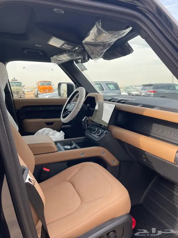 لاند روفر ديفندر فل كامل 6 سلندر موديل 2026 5