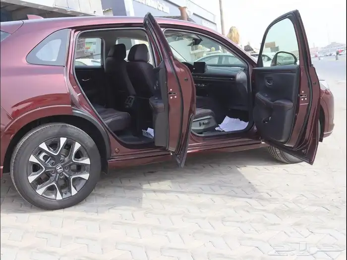 هوندا ZRV 2024 3