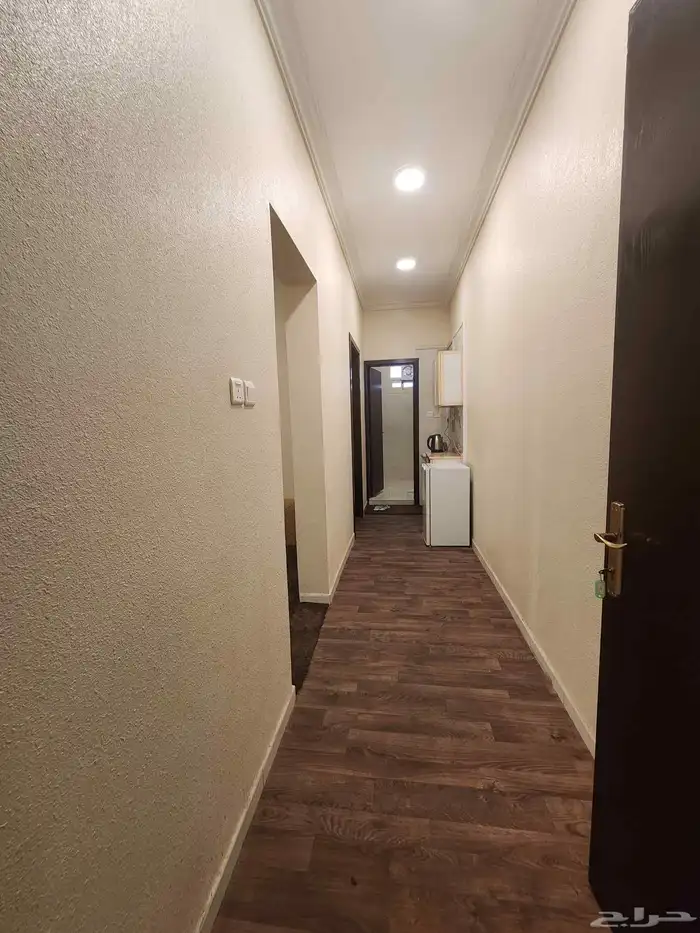 شقق عزاب مقابل البوابه الثانيه للمدينه العسكرية احد رفيده 8