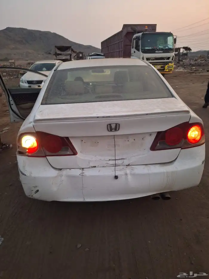 هوندا سفيك موديل 2007 قطع غيار تشليح 4