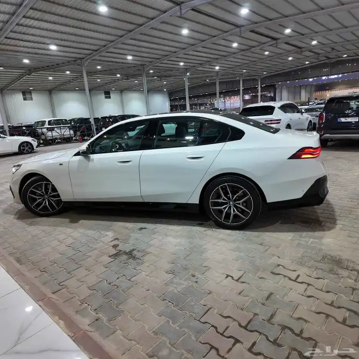 BMW520I M kit -15km-بي ام دبليو إم كت 520 -عداد 15 الف 9