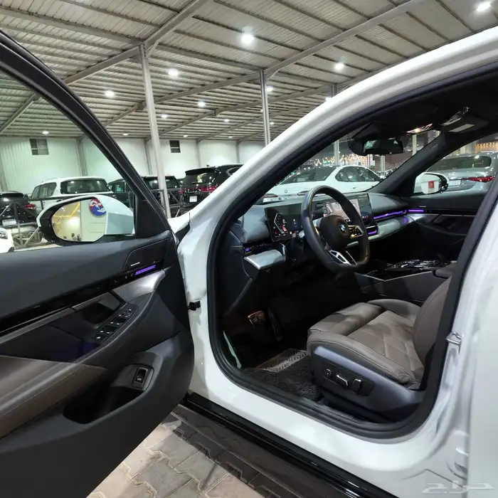 BMW520I M kit -15km-بي ام دبليو إم كت 520 -عداد 15 الف 17