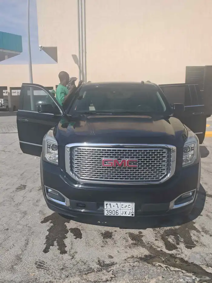 يوكن 2015xl دينالي أسود 24