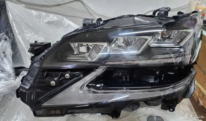 شمعات. لكزس GS350 موديل 2018 فل كامل ثلاث عدسات 4