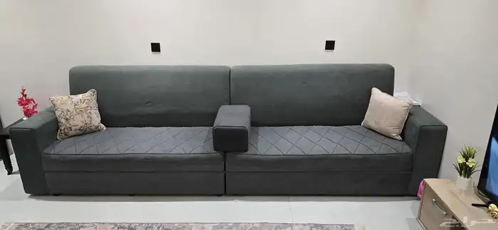 كنب للبيع مع سجادة 4