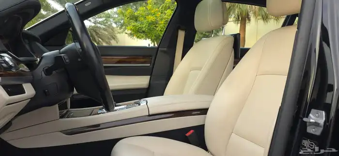 بي ام دبليو 730Li الناغي 2014 17
