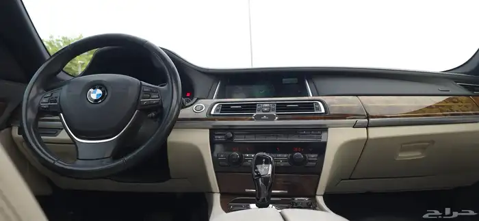 بي ام دبليو 730Li الناغي 2014 31