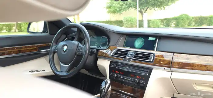 بي ام دبليو 730Li الناغي 2014 26