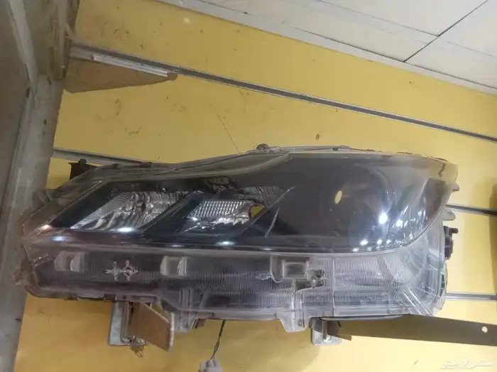 شمعه كورلا 2021 اصلي يسار جهت السواق 2