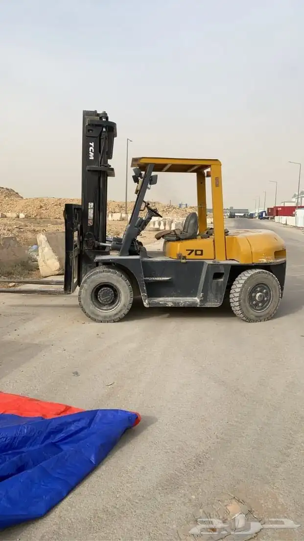 رافعات شوكية للايجار بجميع الأحجام 2