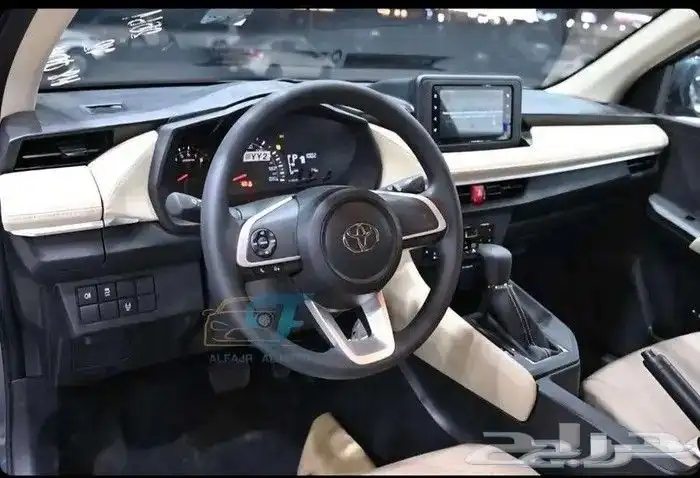 نويوتا يارس 2026 متوفر استاندر -ونص فل بالنقد والتقسيط 7