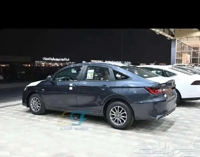 نويوتا يارس 2026 متوفر استاندر -ونص فل بالنقد والتقسيط 6