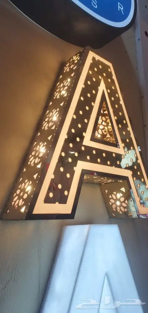 واجهات كلادنق حروف بارزة. استيل. اكرليك. زنكور. بنرات .استي 4