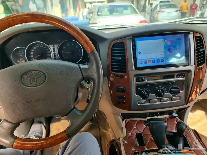 شاشه لاند كروزر 2