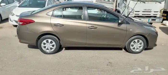 تويوتا يارس 2021 4