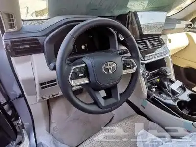 تويوتا لاند كروزر GXR 2025 L3 بنزين V6 4 4 6