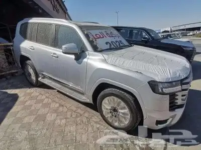 تويوتا لاند كروزر GXR 2025 L3 بنزين V6 4 4 1