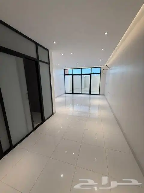 فيلا فاخره للبيع بحي الرياض 5