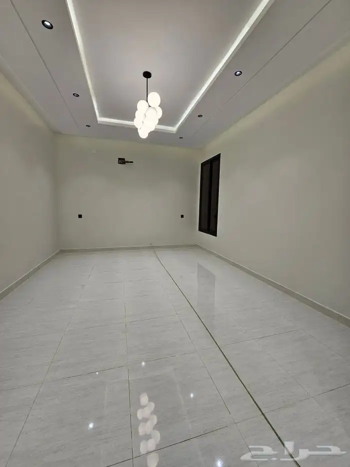 شقق ارضيه كبيرة مدخل سيارة 6
