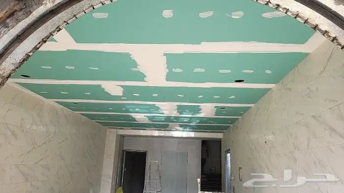 توريد وتركيب جميع أنواع الجبس والايبوكسي والديكورات والدهان 0