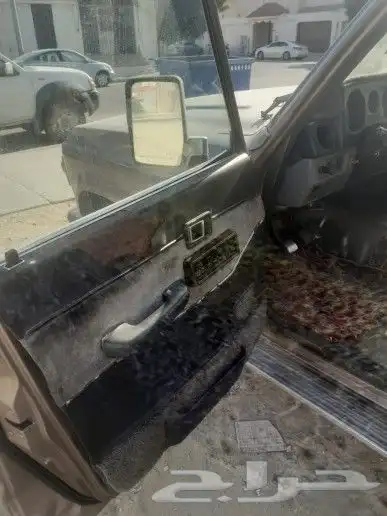 جيب تويوتا  85  للبيع نظيف 3