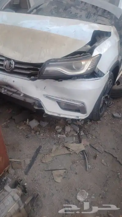 سيارة MG RX5 للبيع قطع غيار تشليح 0