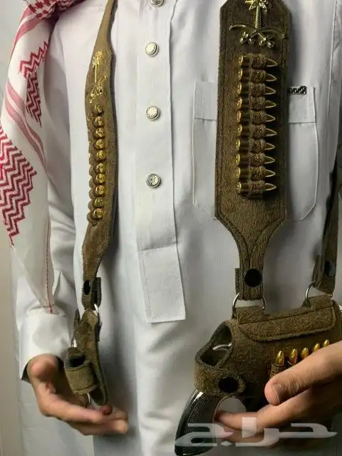 محازم جلد طبيعي صناعه يدويه مع مسدسه 4