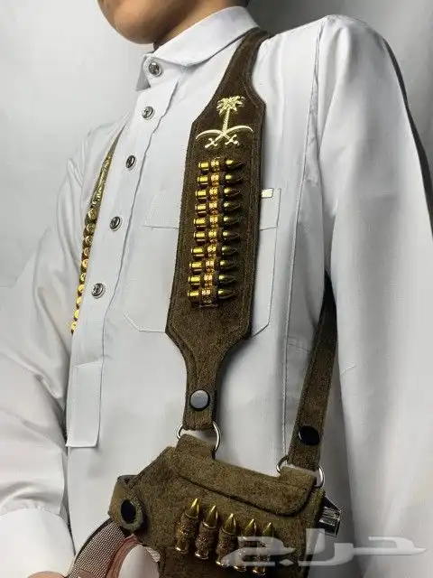 محازم جلد طبيعي صناعه يدويه مع مسدسه 3