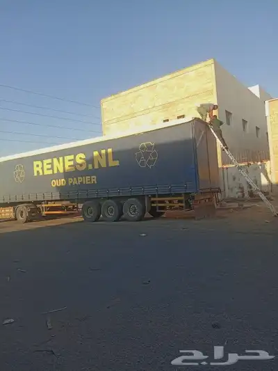 تريلا ستاره نقل بضاعه مواد غذائية بالجملة الطول 13و60 والارت 1