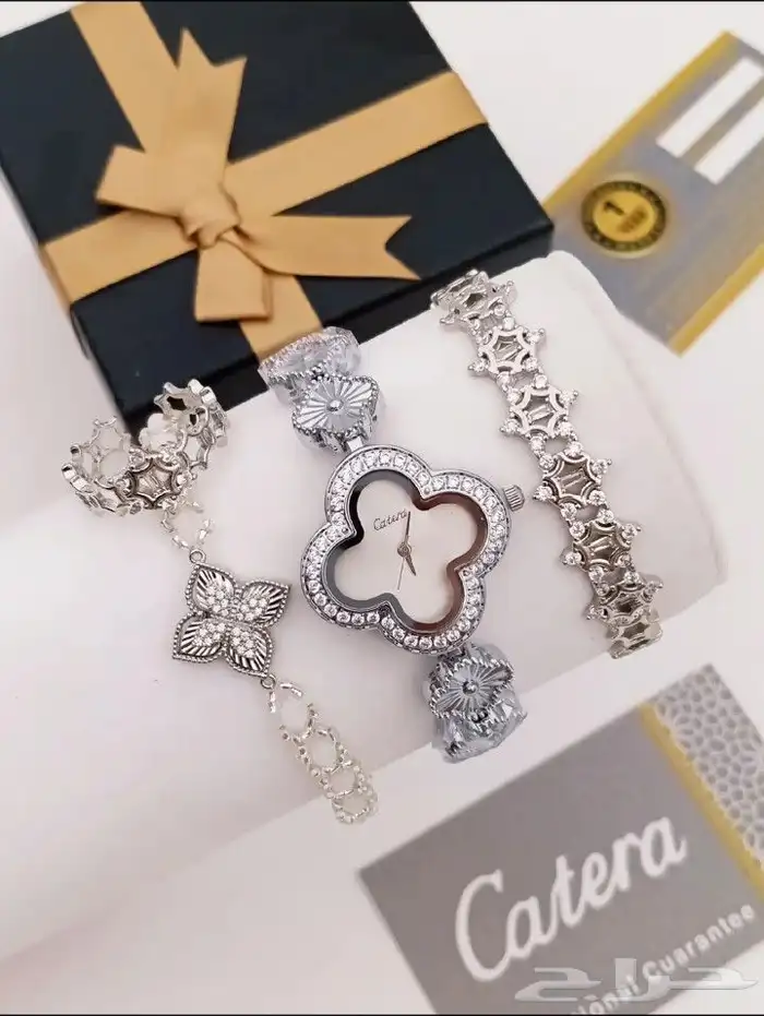 اطقم ساعات نسائيه ماركات فإن كليف 5