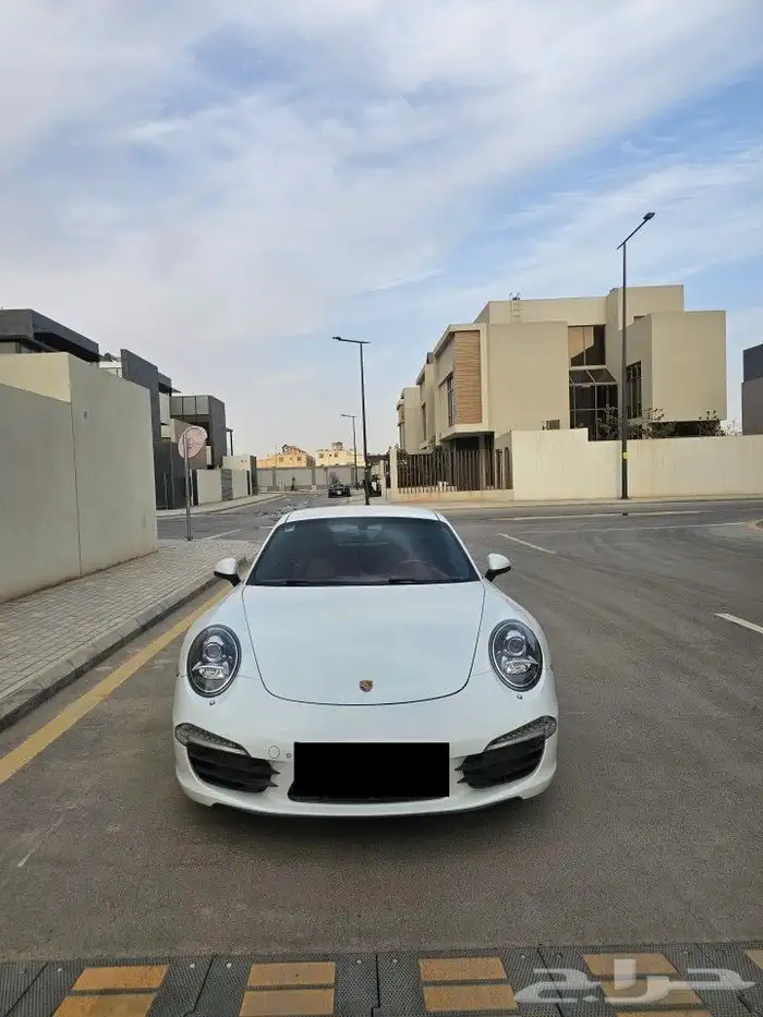 للبيع بورش 911 كاريرا S موديل 2015 0