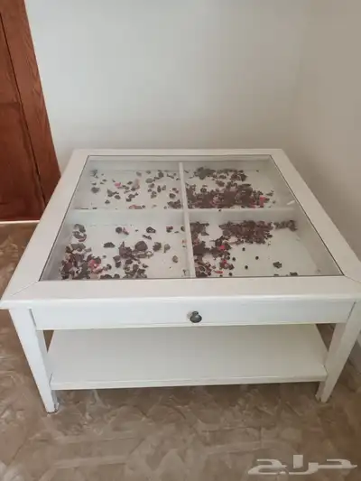 طاوله مجلس نساء نظيفه للبيع عاجل 1
