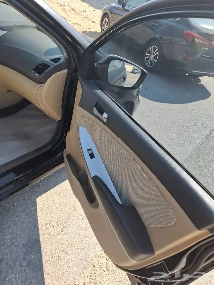 هيونداي اكسنت 2013 7