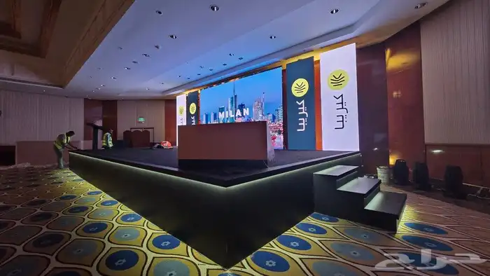 تأجير شاشات lED p2.6 كيرف فليكسبول وعادي اضاءة سيتي كلر 5