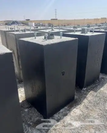 منتجات خرسانية قواعد إنارة واحواجز طرق 6