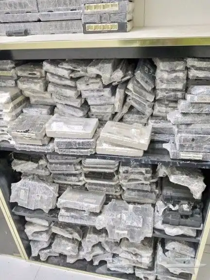 ورشه صدي الطريق لصيانة السيارات ونوفر جميع قطع غيار السيارات 10