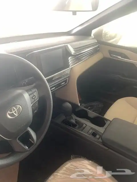 تويوتا كامري طيس بنزين بريمي 2025 5