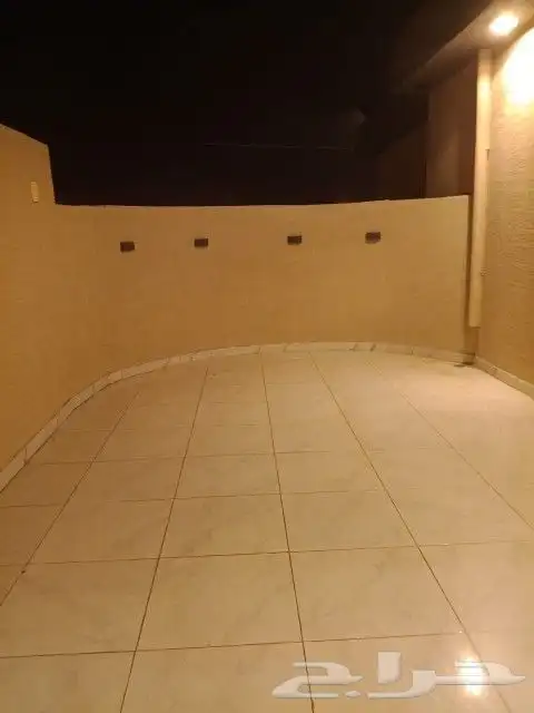 شقه فندقيه للايجار بالدرب بحي الكدره ب250 6
