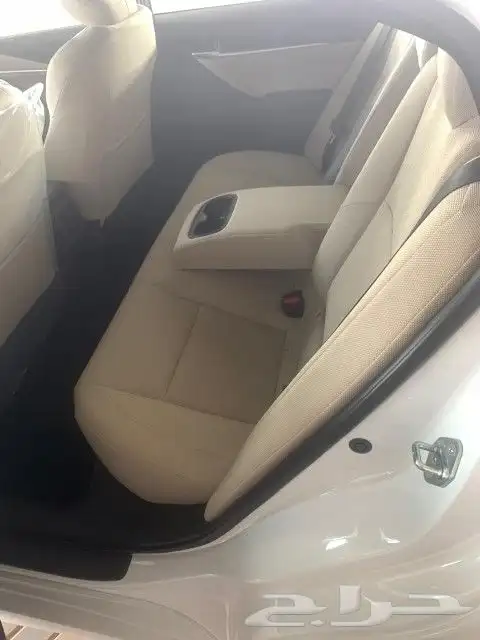 تويوتا كامري طيس بنزين بريمي 2025 6