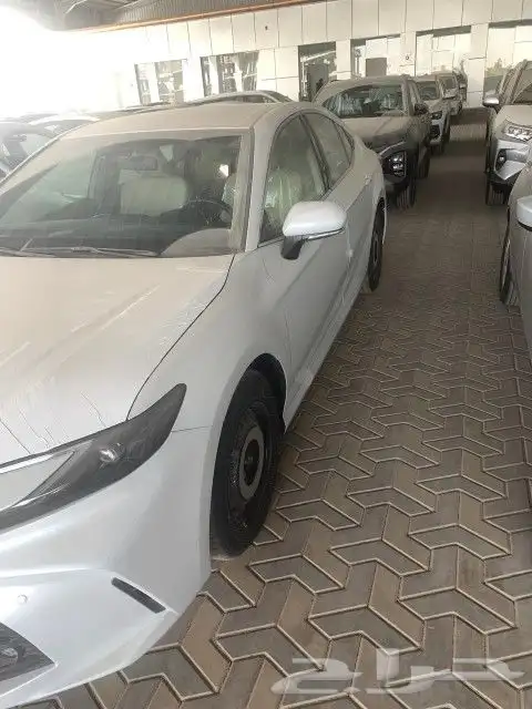 تويوتا كامري طيس بنزين بريمي 2025 1