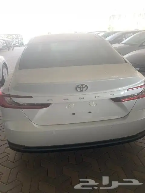 تويوتا كامري طيس بنزين بريمي 2025 3
