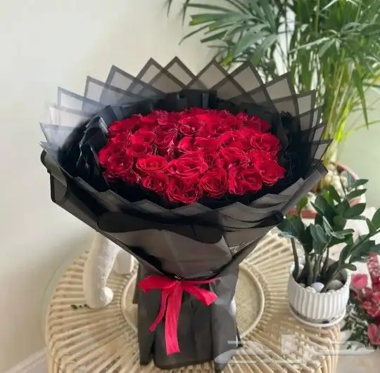 ورد احمر هدايا كيك كوفي باتشي بستاني هونفريان تشوكلت نضارت 7