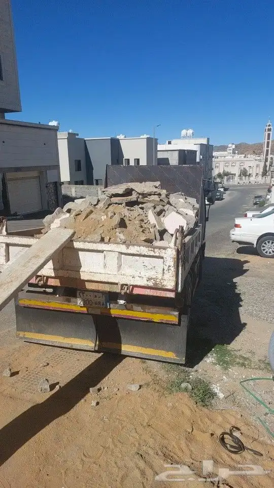 دنه للايجار تكسير وتنضيف هدم بنا توصيل طلبات للعمال وتوصيل 2