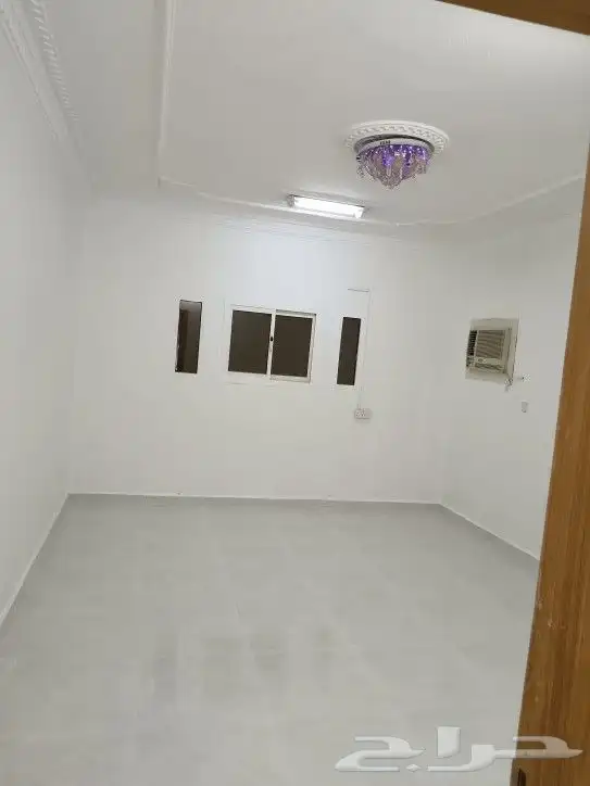 للإيجار شقق عوائل بحي اليرموك 1