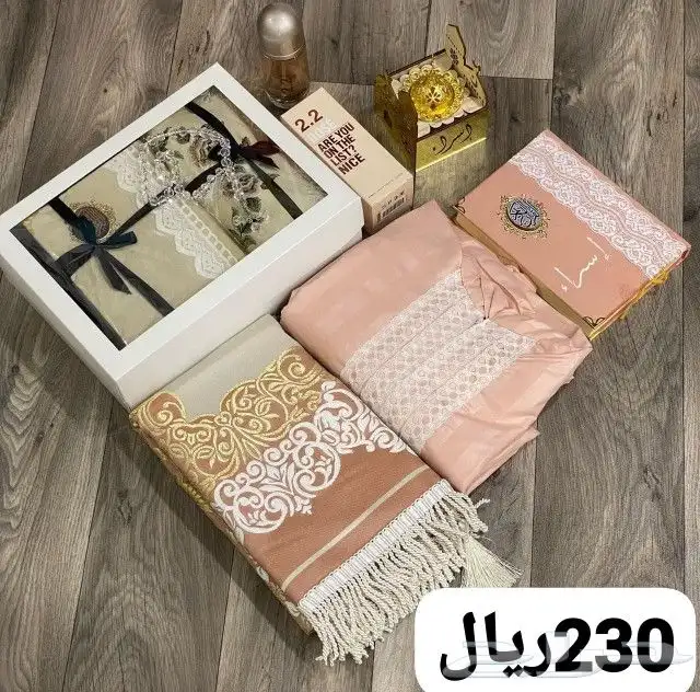 اطقم صلاة نسائي ورجالي وبناتي شامل التوصيل والشحن 15